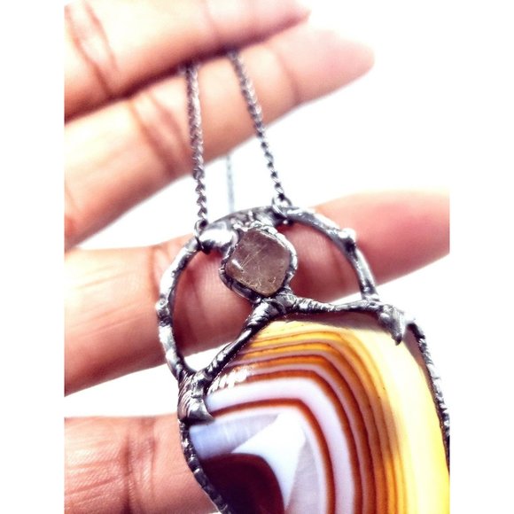 Orange agate and rutilated quartz crystal necklace jewelry handmade - Picture 10 of 12